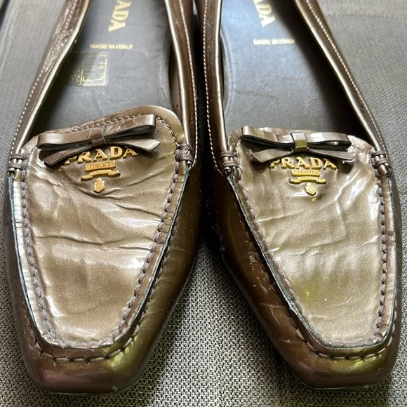 🥑Prada Metallic bronze Patent Leather Driving Loafers - Picture 6 of 11